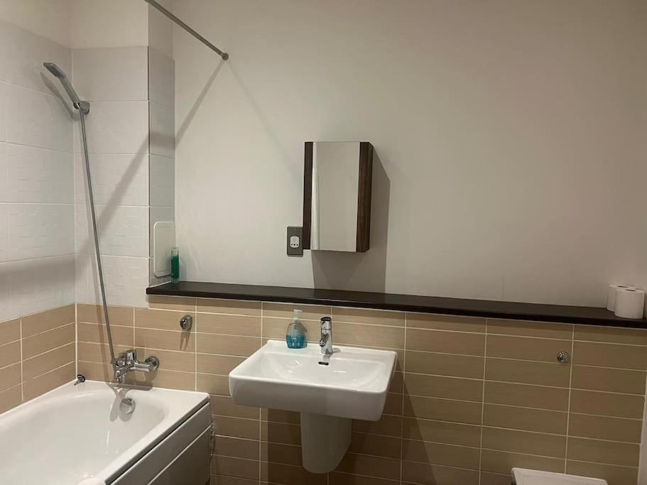 Modern 2Bd2Bath Apart Citycentre 글라스고 외부 사진